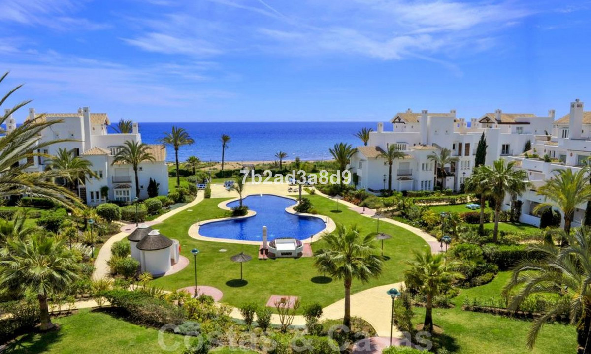 Tussenverdieping Appartement in Los Monteros-12
