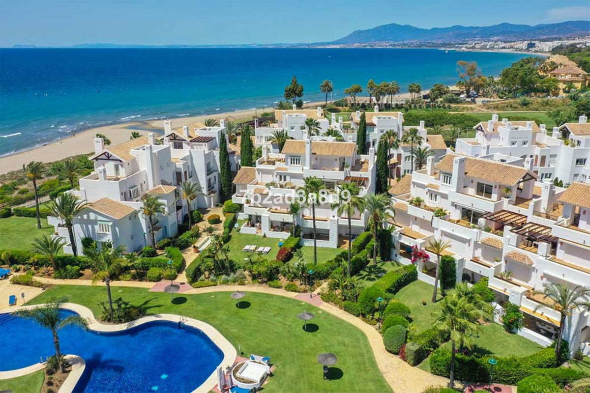 Tussenverdieping Appartement in Los Monteros-8