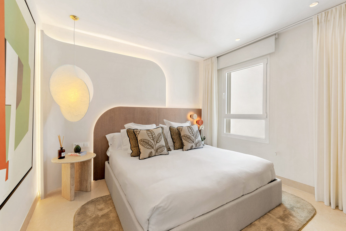 Tussenverdieping Appartement in Los Monteros-14