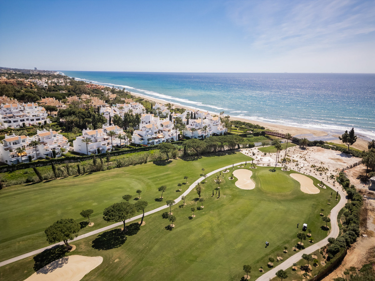 Tussenverdieping Appartement in Los Monteros-21