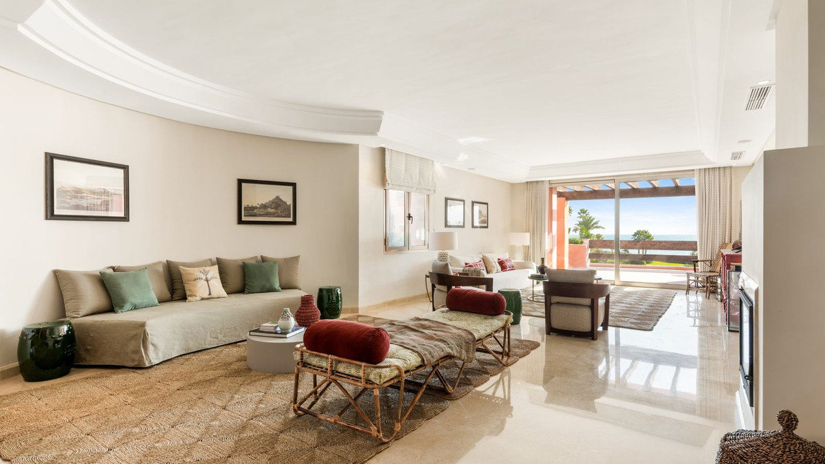 Penthouse in Los Monteros-5