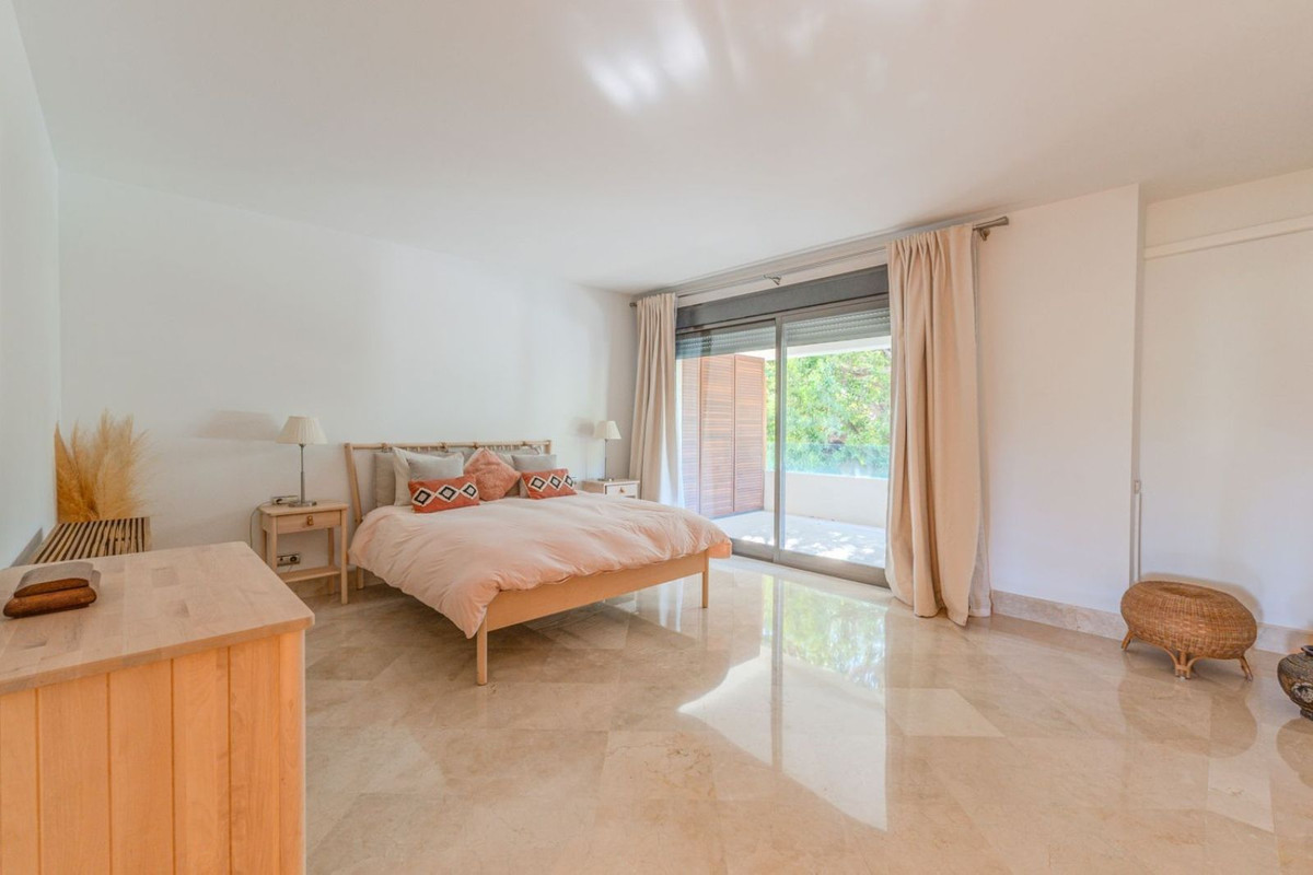 Tussenverdieping Appartement in Los Monteros-10
