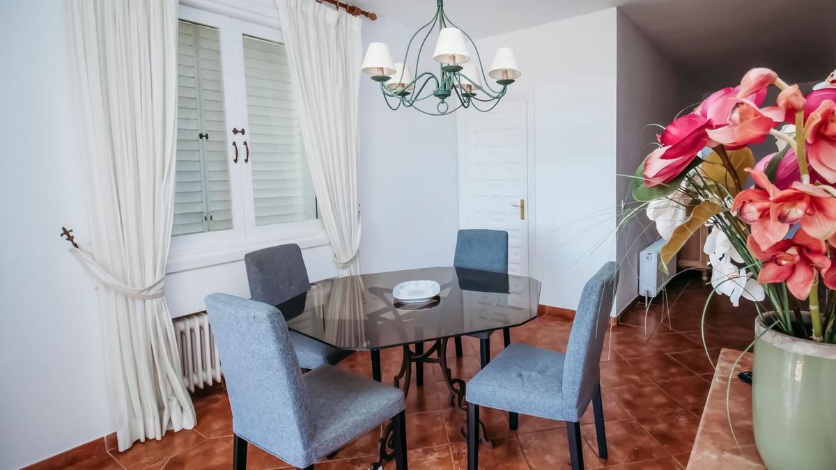 Appartement te koop in Los Monteros | 2 slaapkamers H5073091