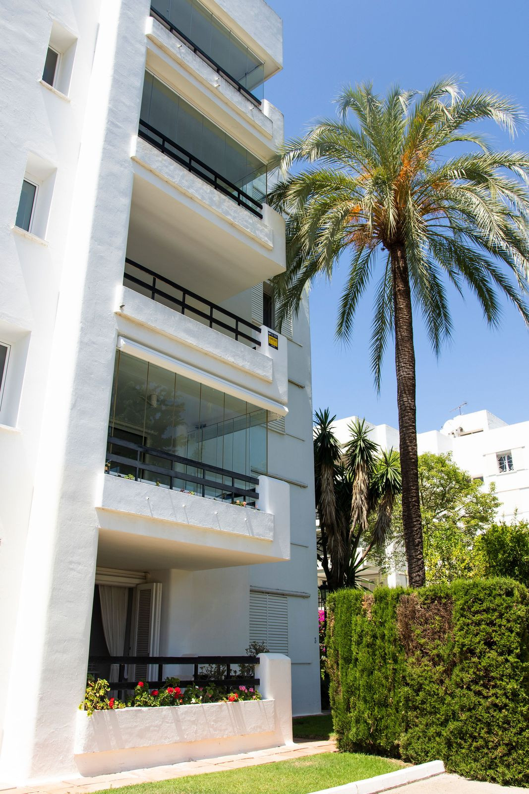 Appartement te koop in Los Monteros | 2 slaapkamers H5073091