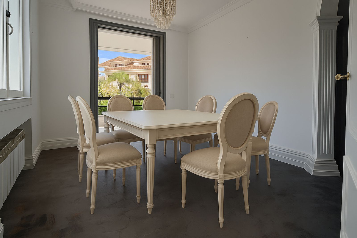Appartement te koop in Los Monteros | 3 slaapkamers H5085529