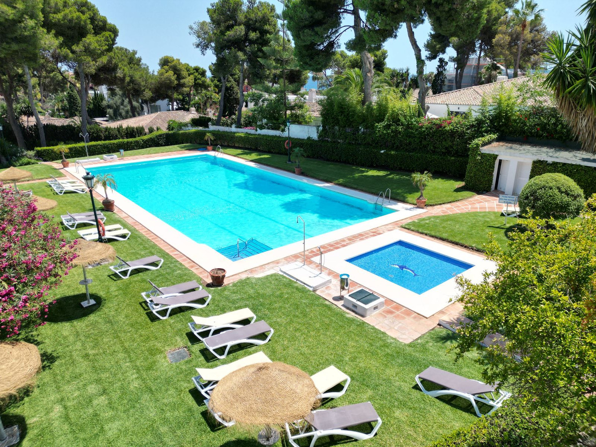 Appartement te koop in Los Monteros | 3 slaapkamers H5085529
