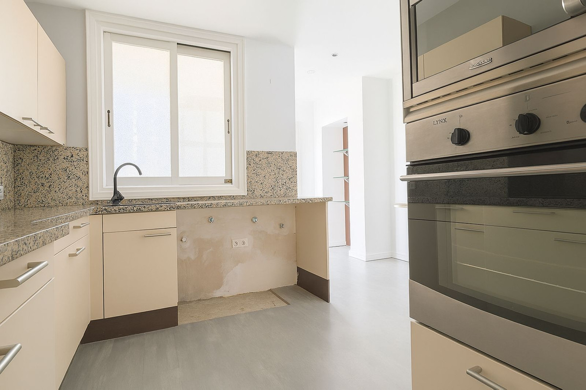 Appartement te koop in Los Monteros | 3 slaapkamers H5085529