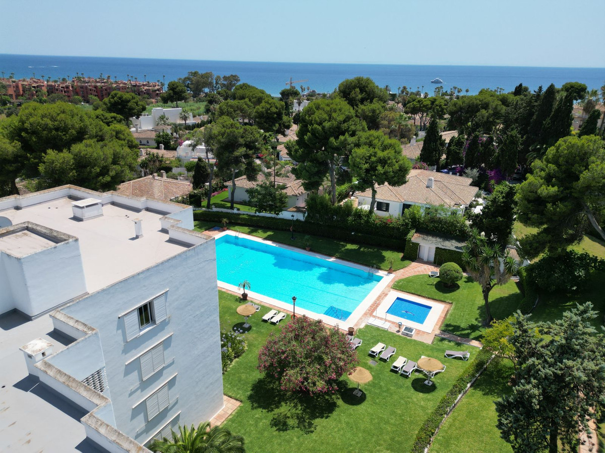 Appartement te koop in Los Monteros | 3 slaapkamers H5085529