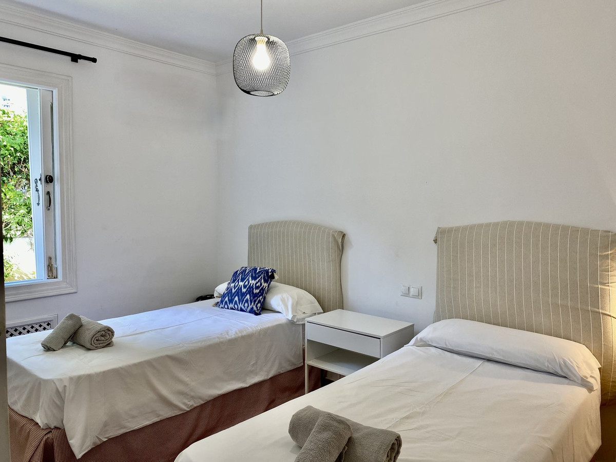 Huis te koop in Los Monteros | 4 slaapkamers H5139067