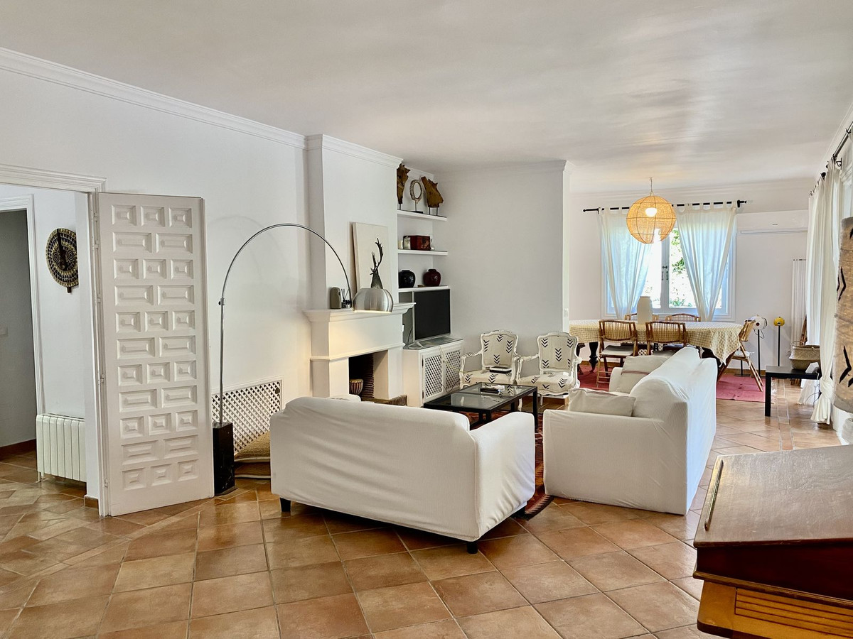 Huis te koop in Los Monteros | 4 slaapkamers H5139067