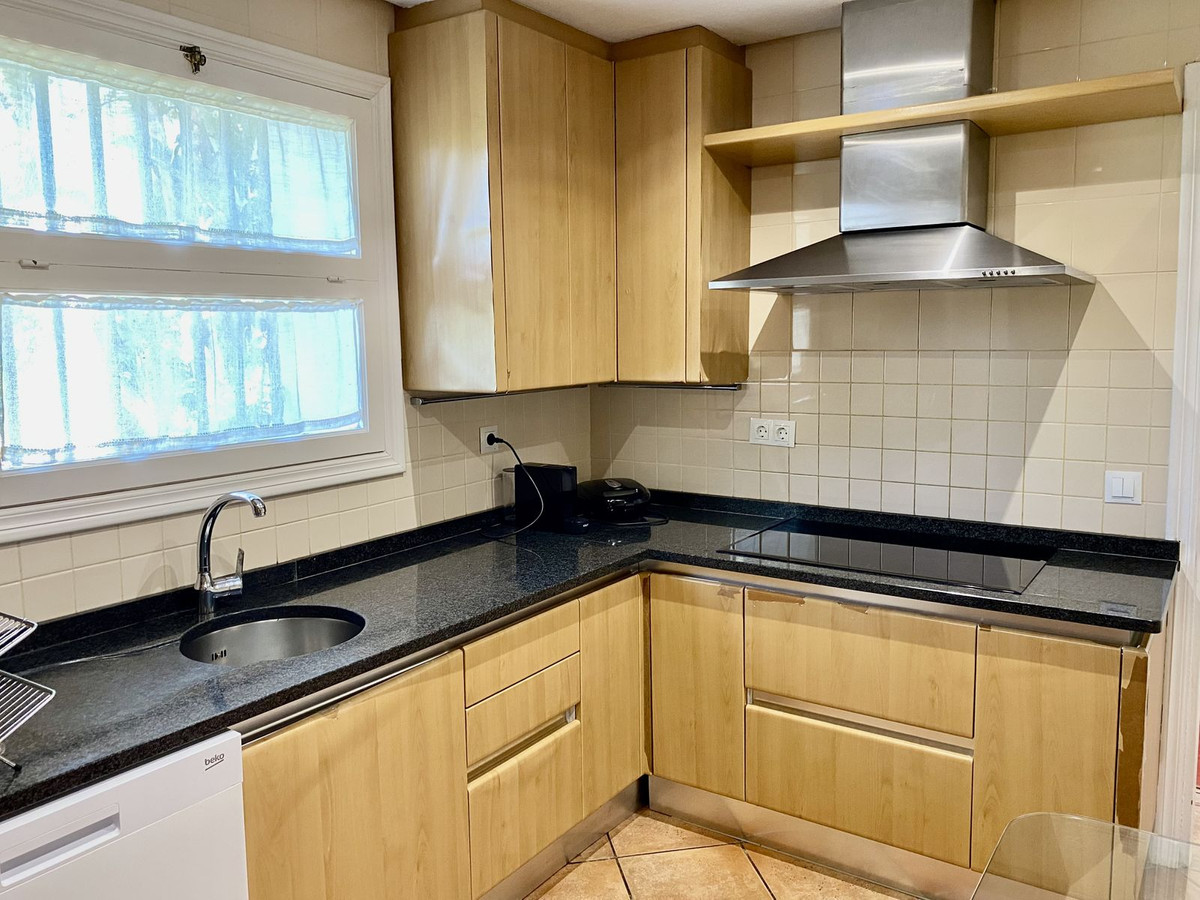 Huis te koop in Los Monteros | 4 slaapkamers H5139067
