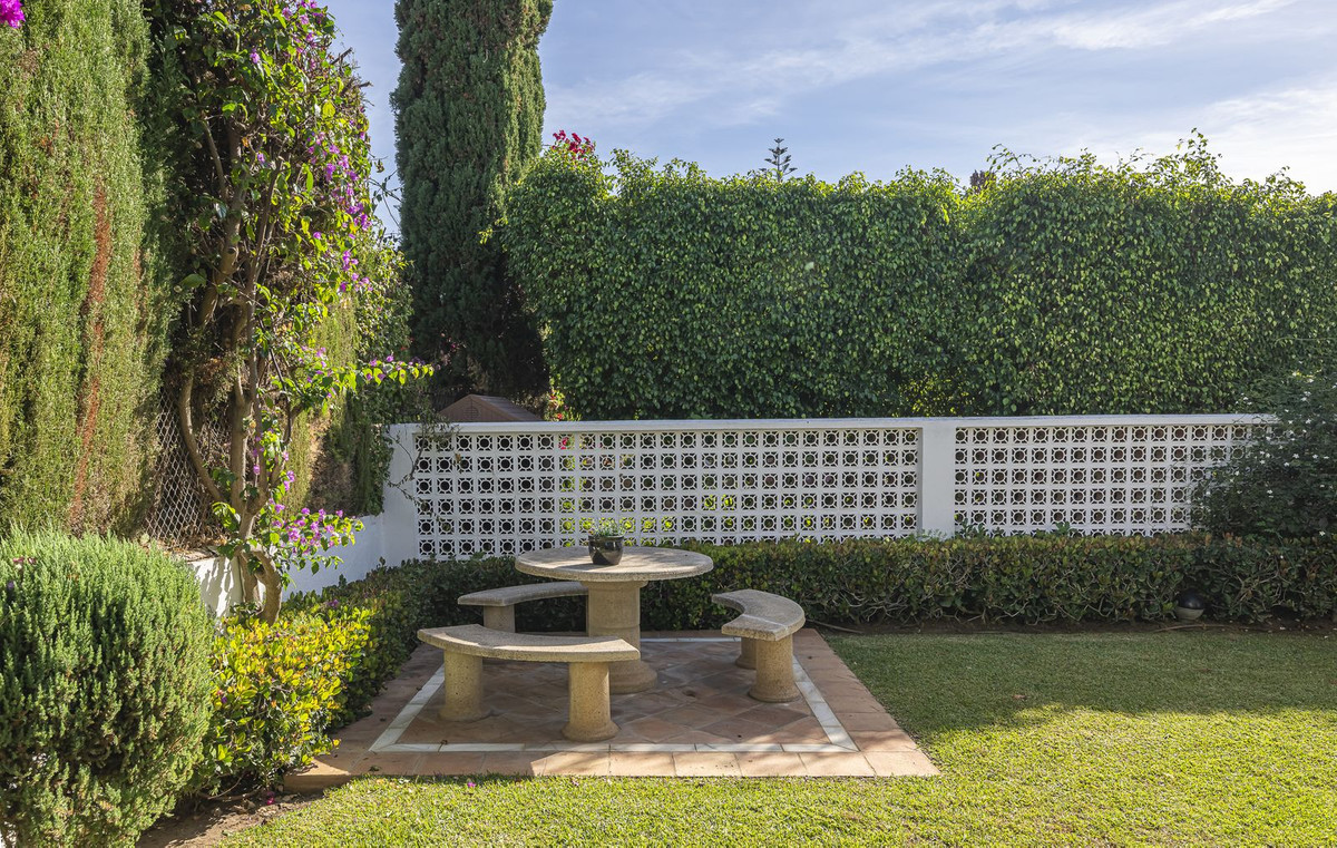 Huis te koop in Los Monteros | 5 slaapkamers H5294128