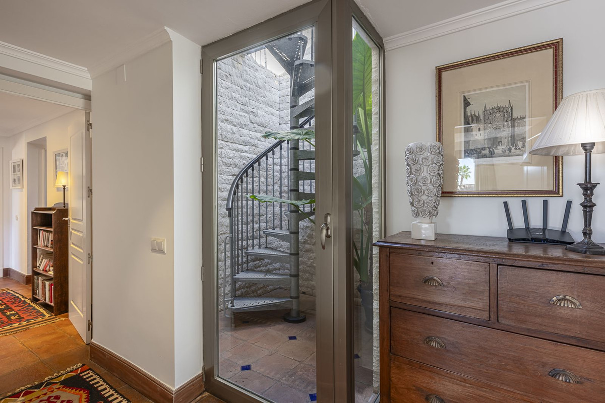 Huis te koop in Los Monteros | 5 slaapkamers H5294128