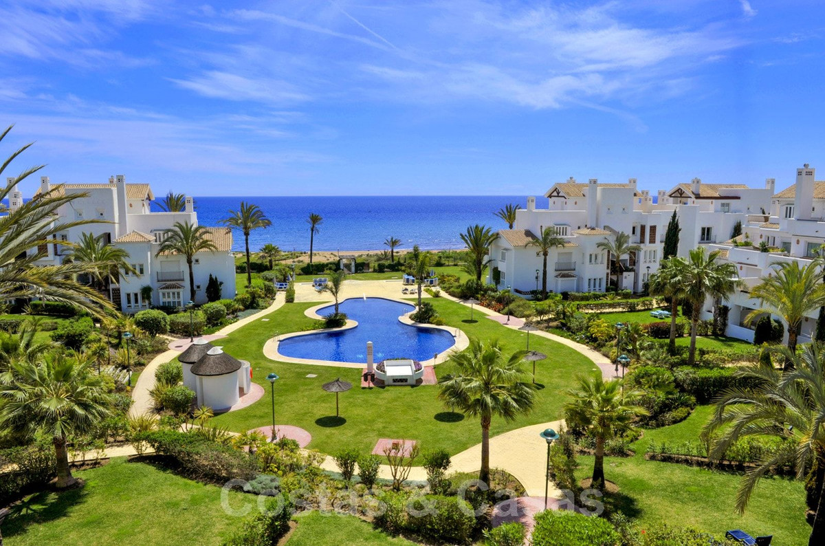 Appartement te koop in Los Monteros | 2 slaapkamers H5439775