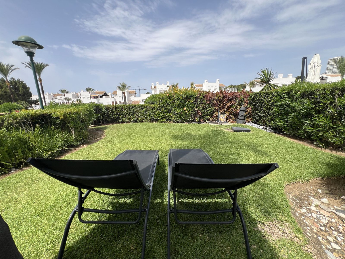 Appartement te koop in Los Monteros | 2 slaapkamers H5439775
