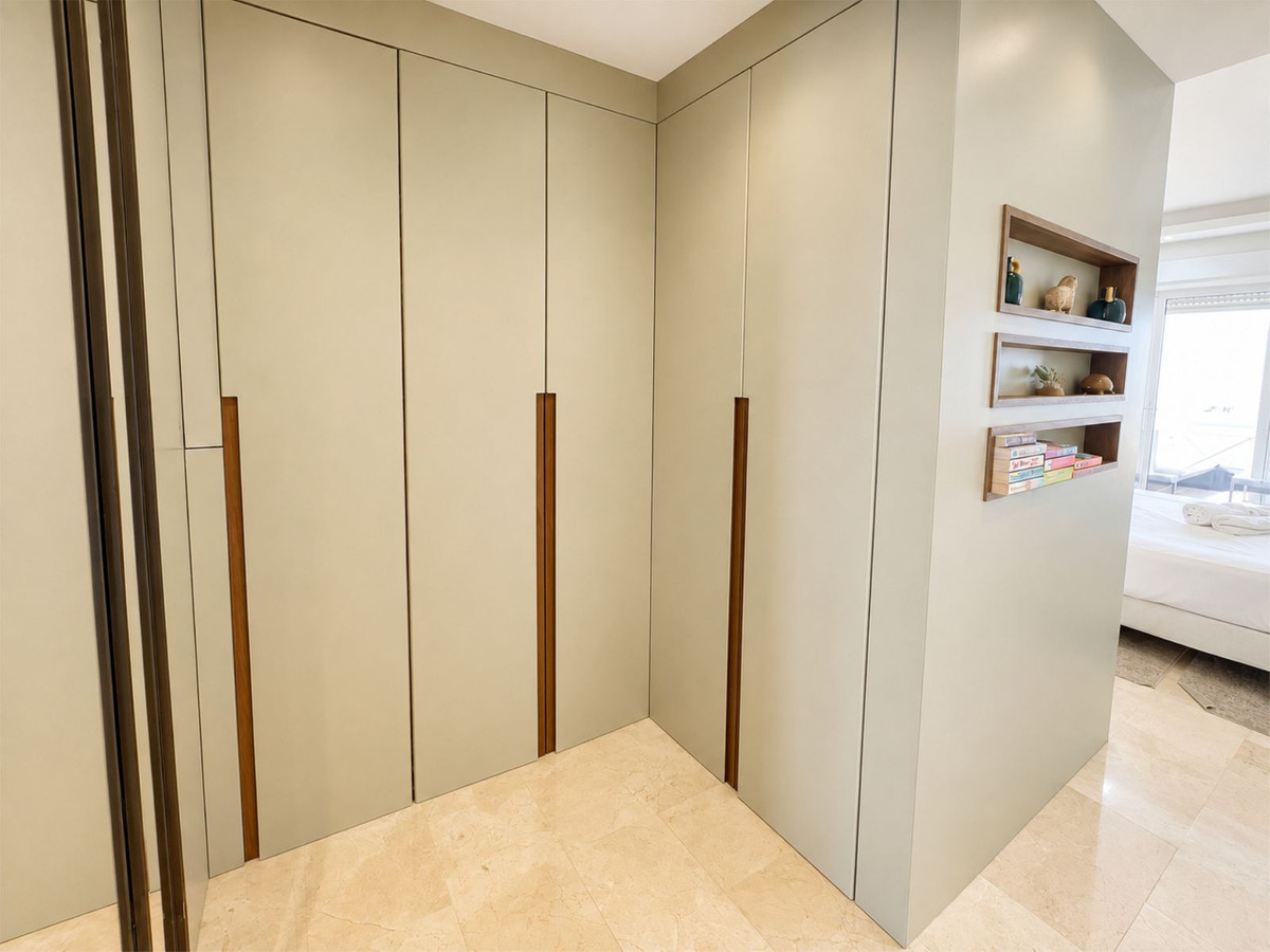 Appartement te koop in Los Monteros | 2 slaapkamers H5439775