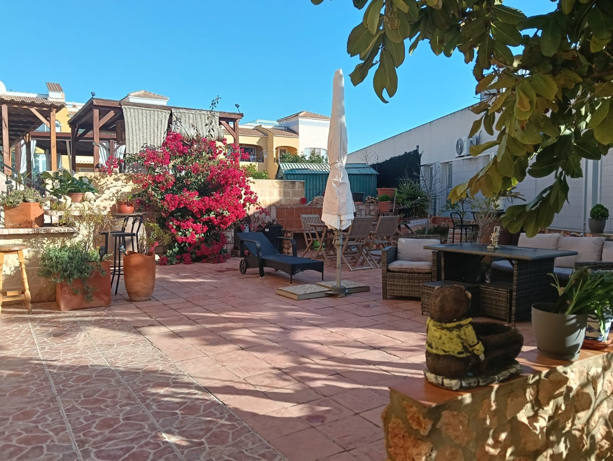 Appartement te koop in Los Montesinos | 2 slaapkamers H5257195