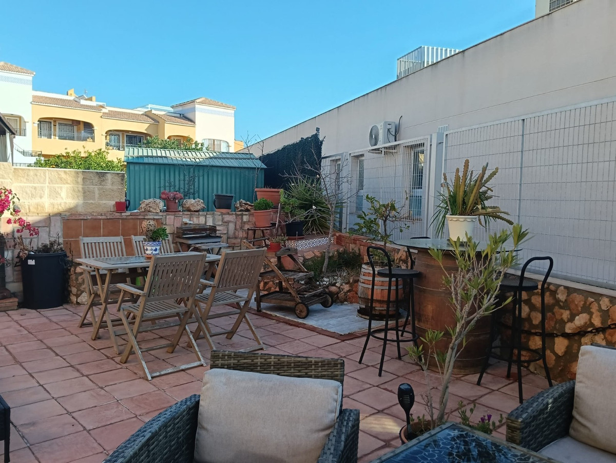 Appartement te koop in Los Montesinos | 2 slaapkamers H5257195