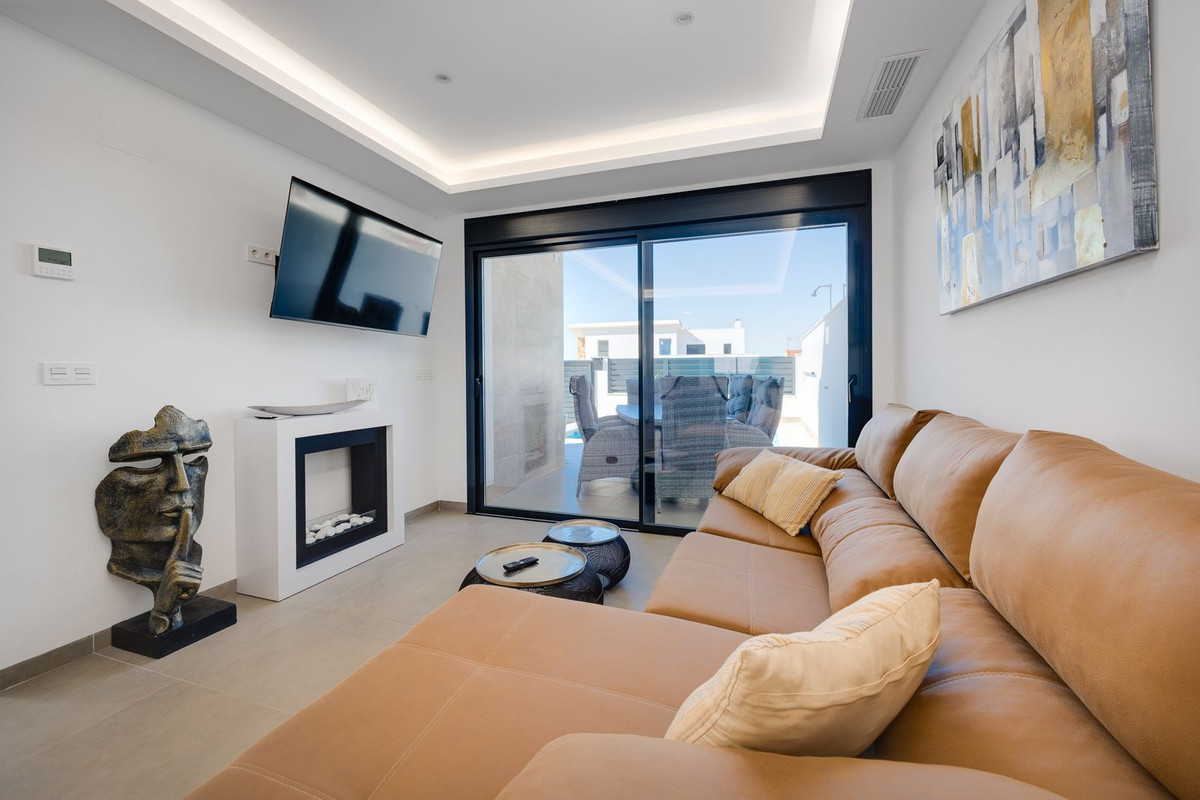 Huis te koop in Los Montesinos | 3 slaapkamers H5292271