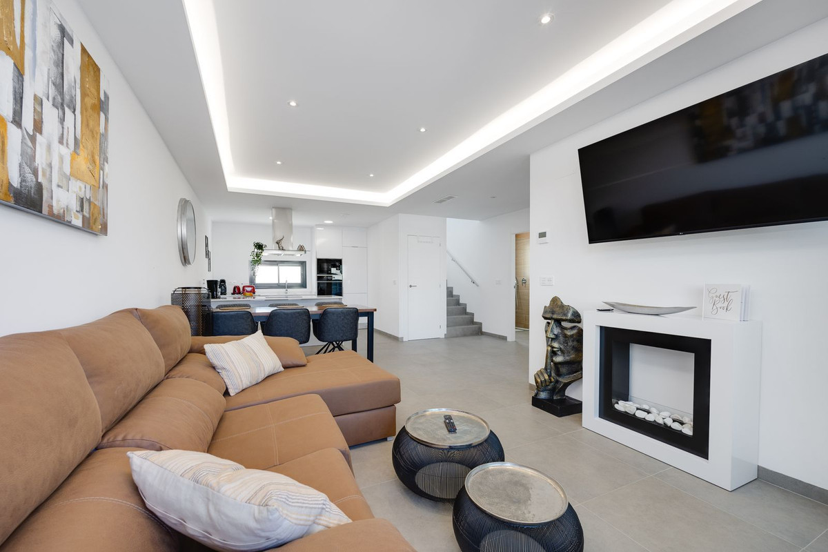 Huis te koop in Los Montesinos | 3 slaapkamers H5292271