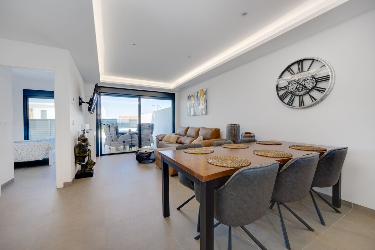 Huis te koop in Los Montesinos | 3 slaapkamers H5292271