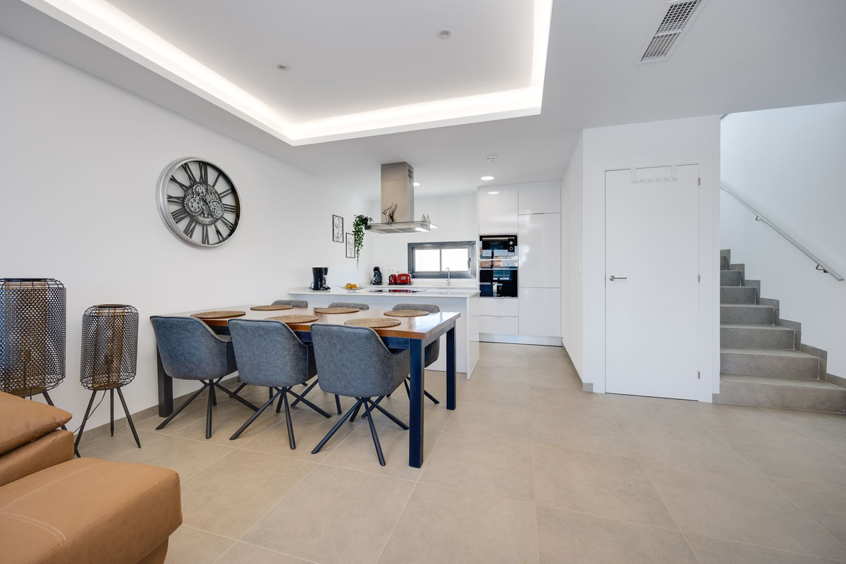 Huis te koop in Los Montesinos | 3 slaapkamers H5292271