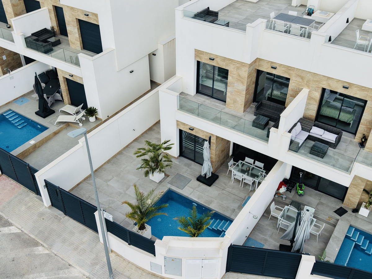 Huis te koop in Los Montesinos | 3 slaapkamers H5292271