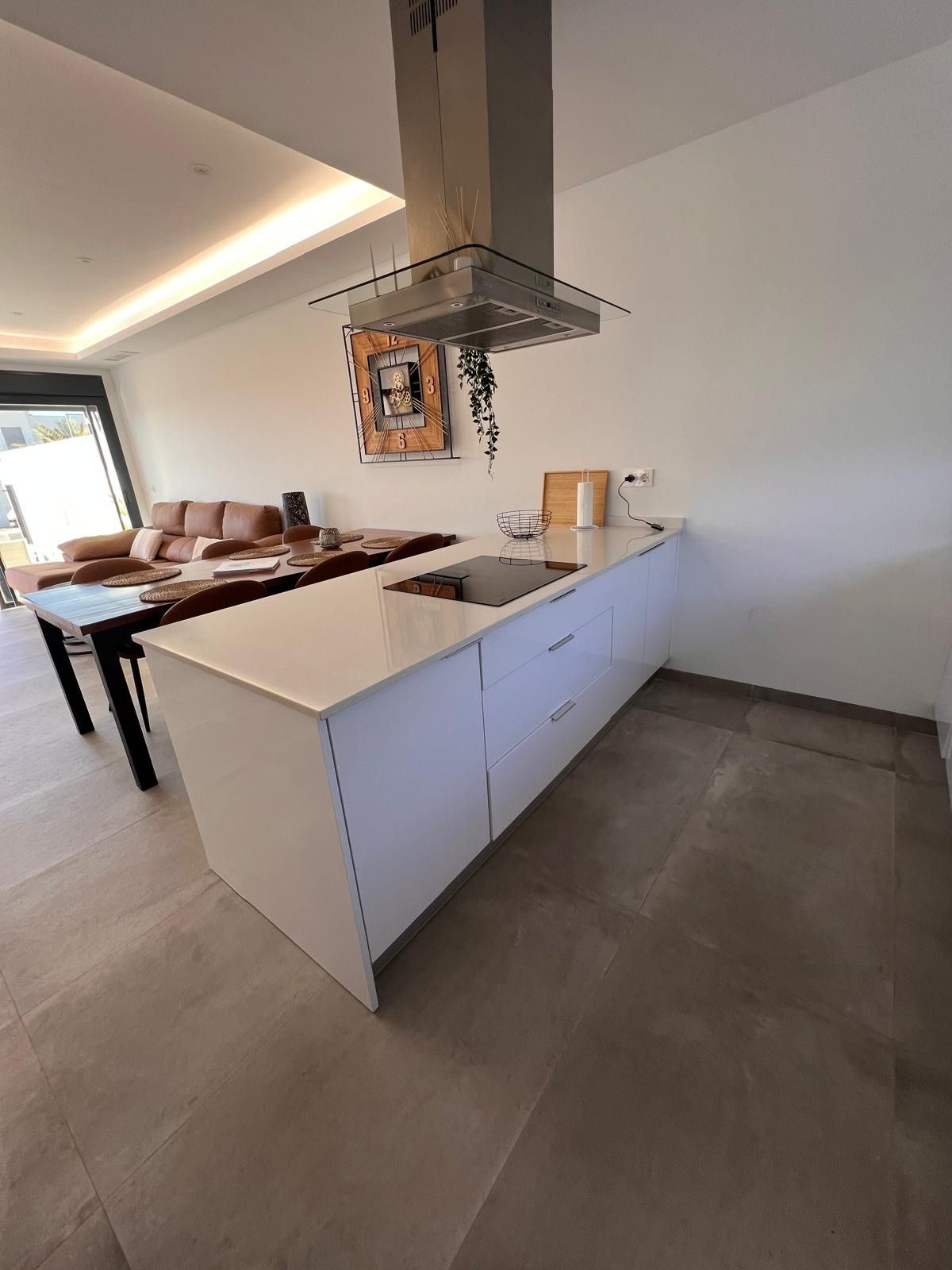 Huis te koop in Los Montesinos | 3 slaapkamers H5292280