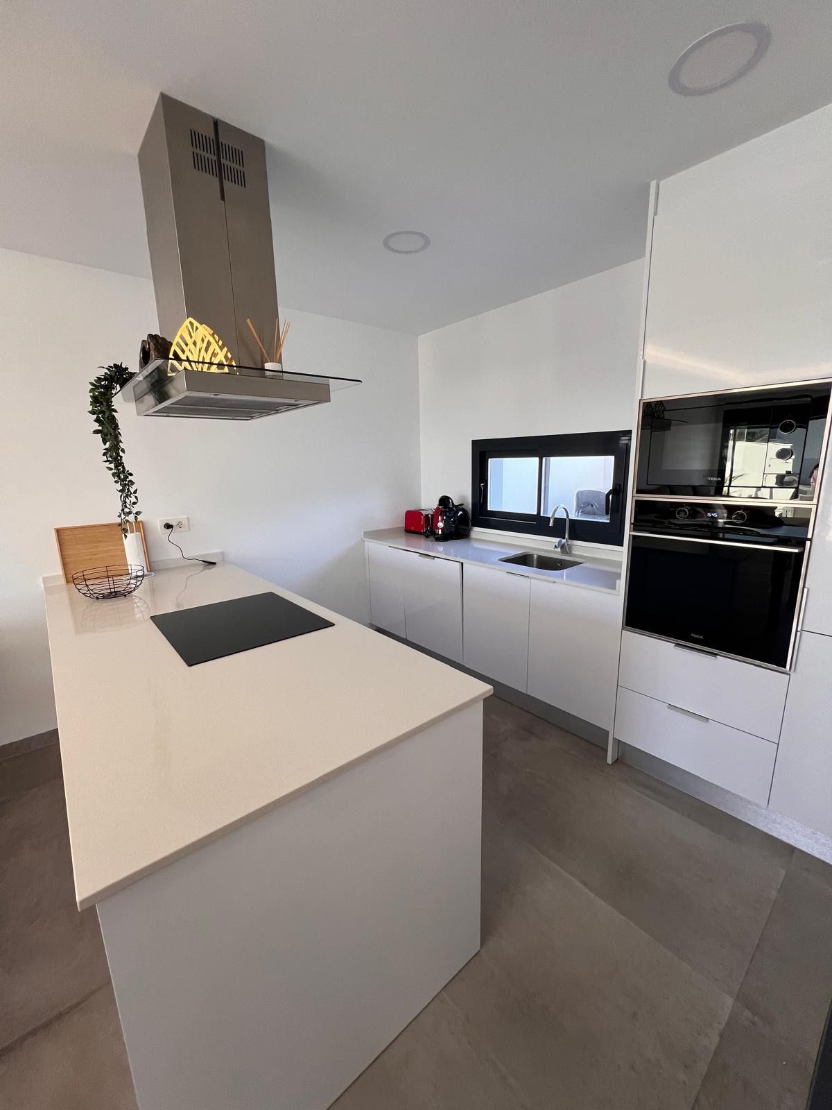 Huis te koop in Los Montesinos | 3 slaapkamers H5292280