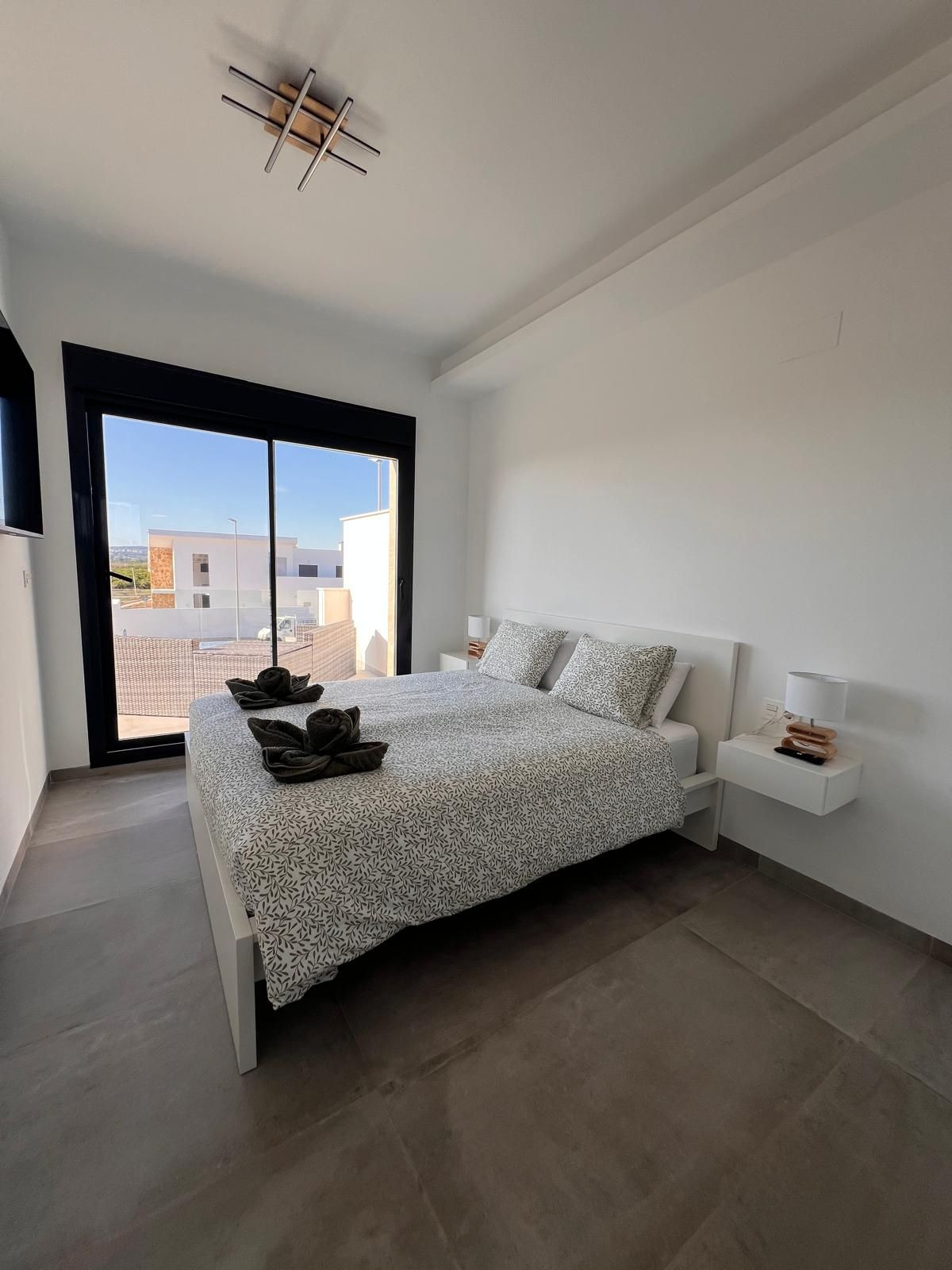 Huis te koop in Los Montesinos | 3 slaapkamers H5292280