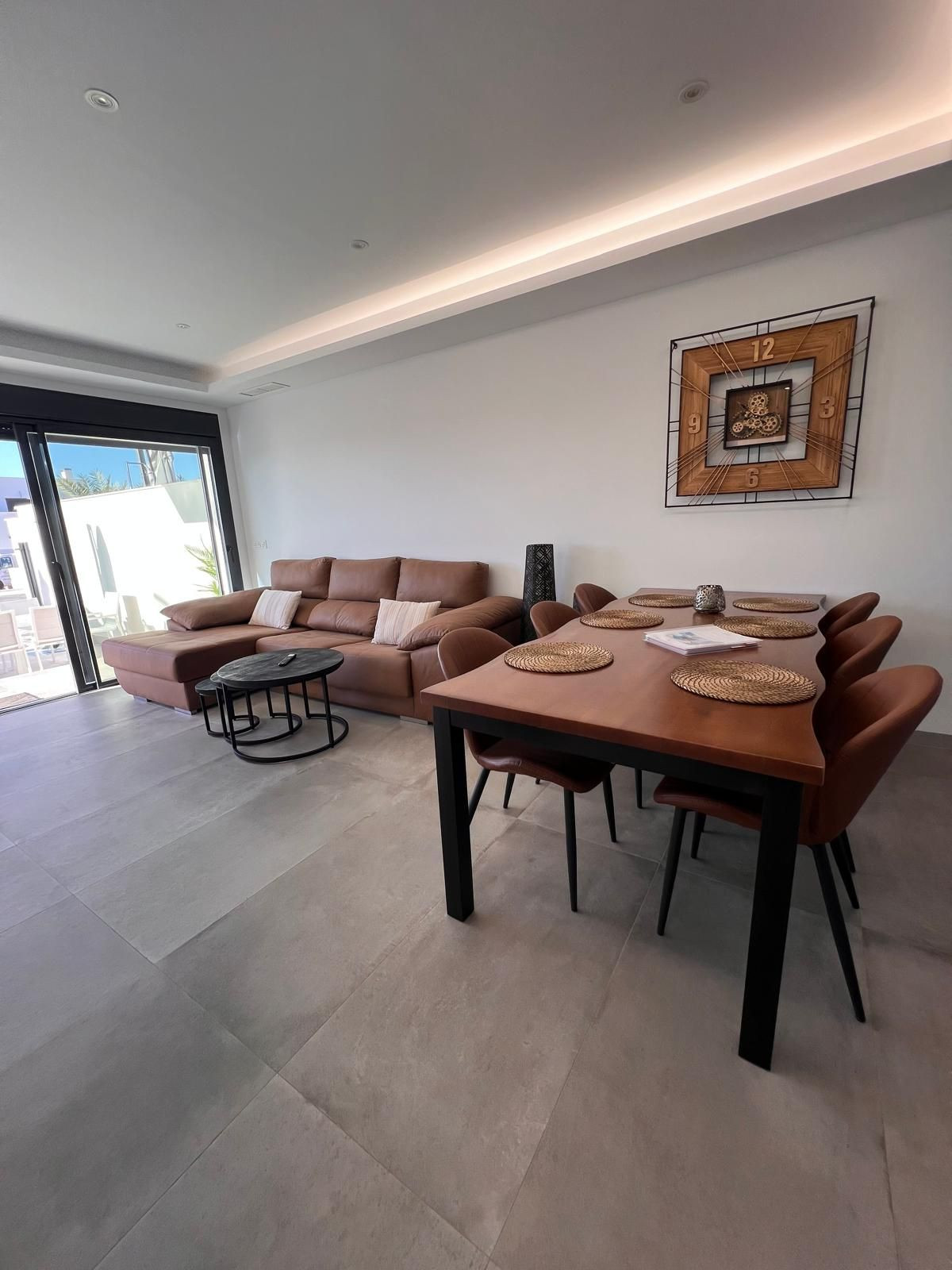 Huis te koop in Los Montesinos | 3 slaapkamers H5292280