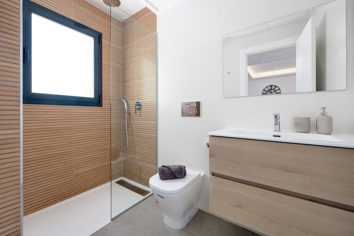 Huis te koop in Los Montesinos | 3 slaapkamers H5292283