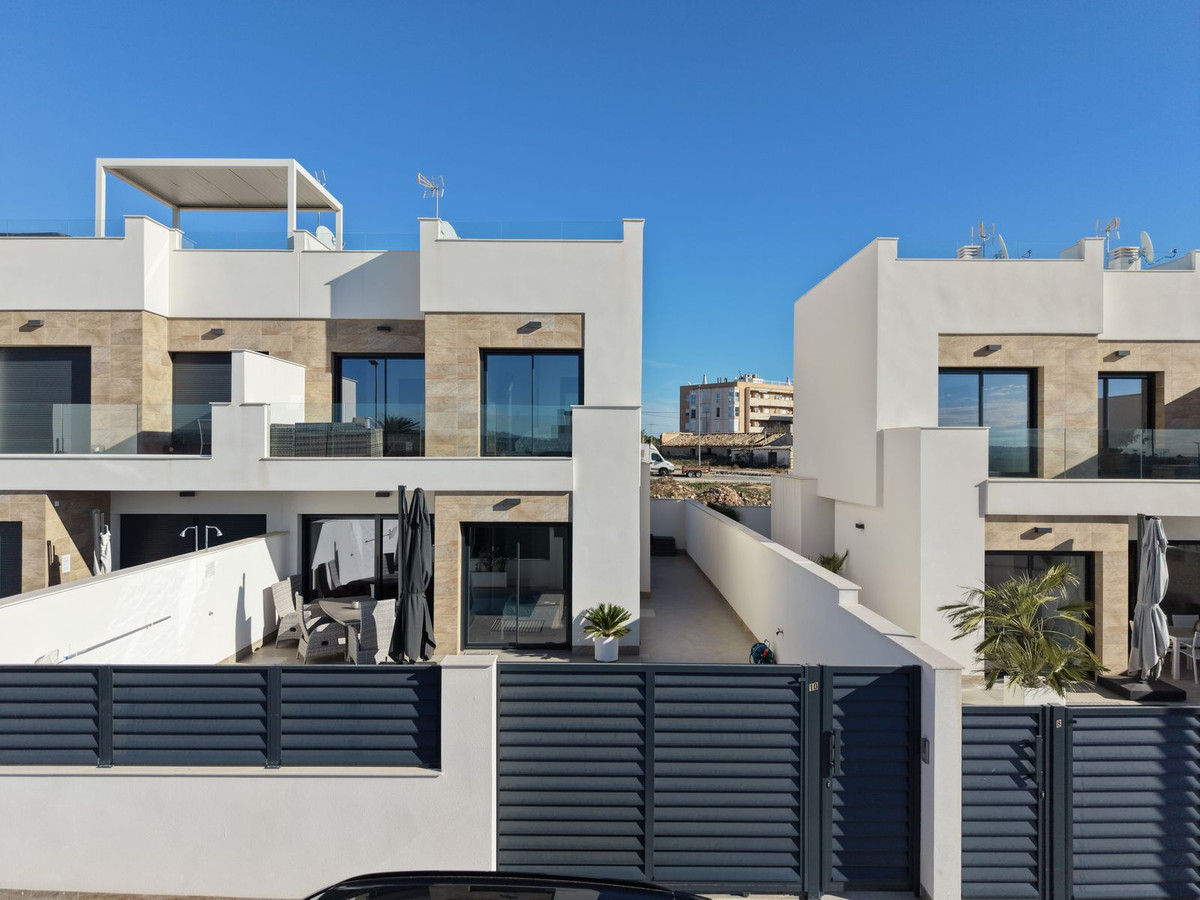 Huis te koop in Los Montesinos | 3 slaapkamers H5292283