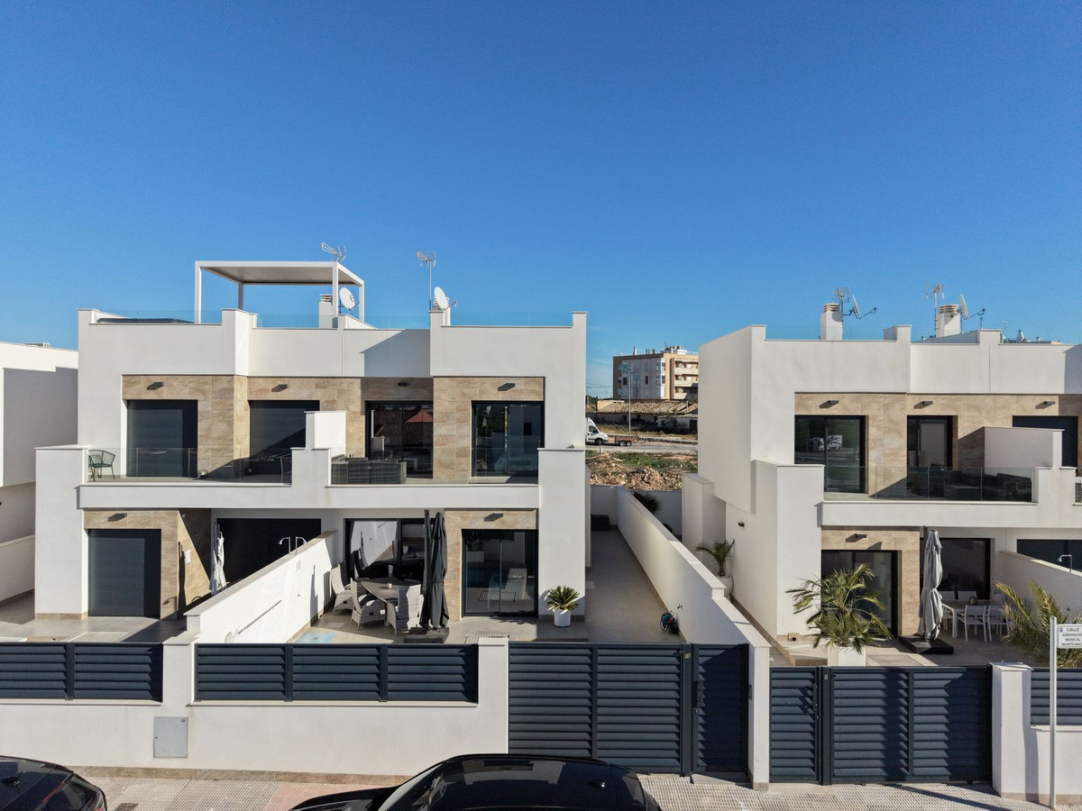 Huis te koop in Los Montesinos | 3 slaapkamers H5292283