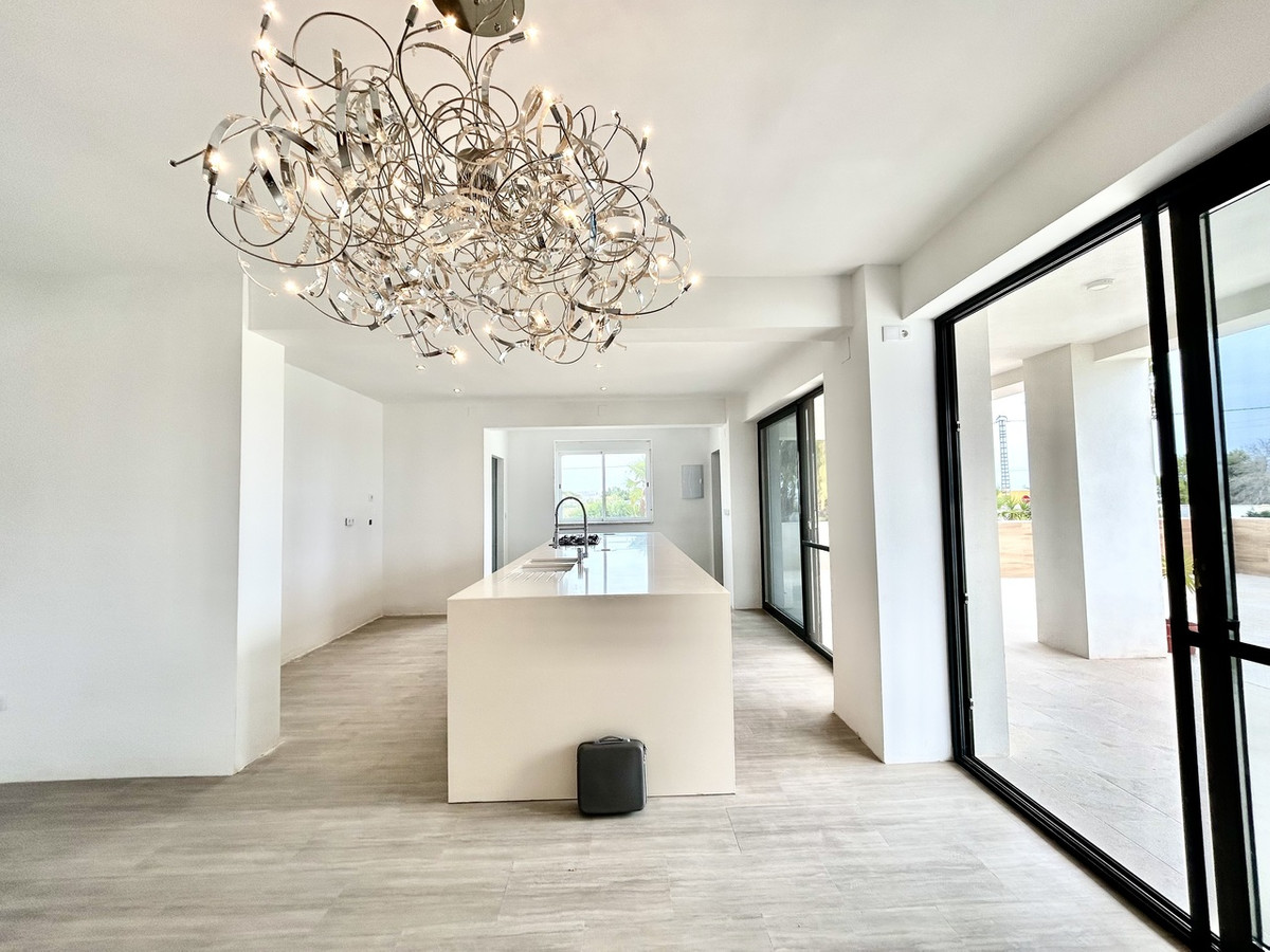 Appartement te koop in Los Montesinos | 8 slaapkamers H5468629