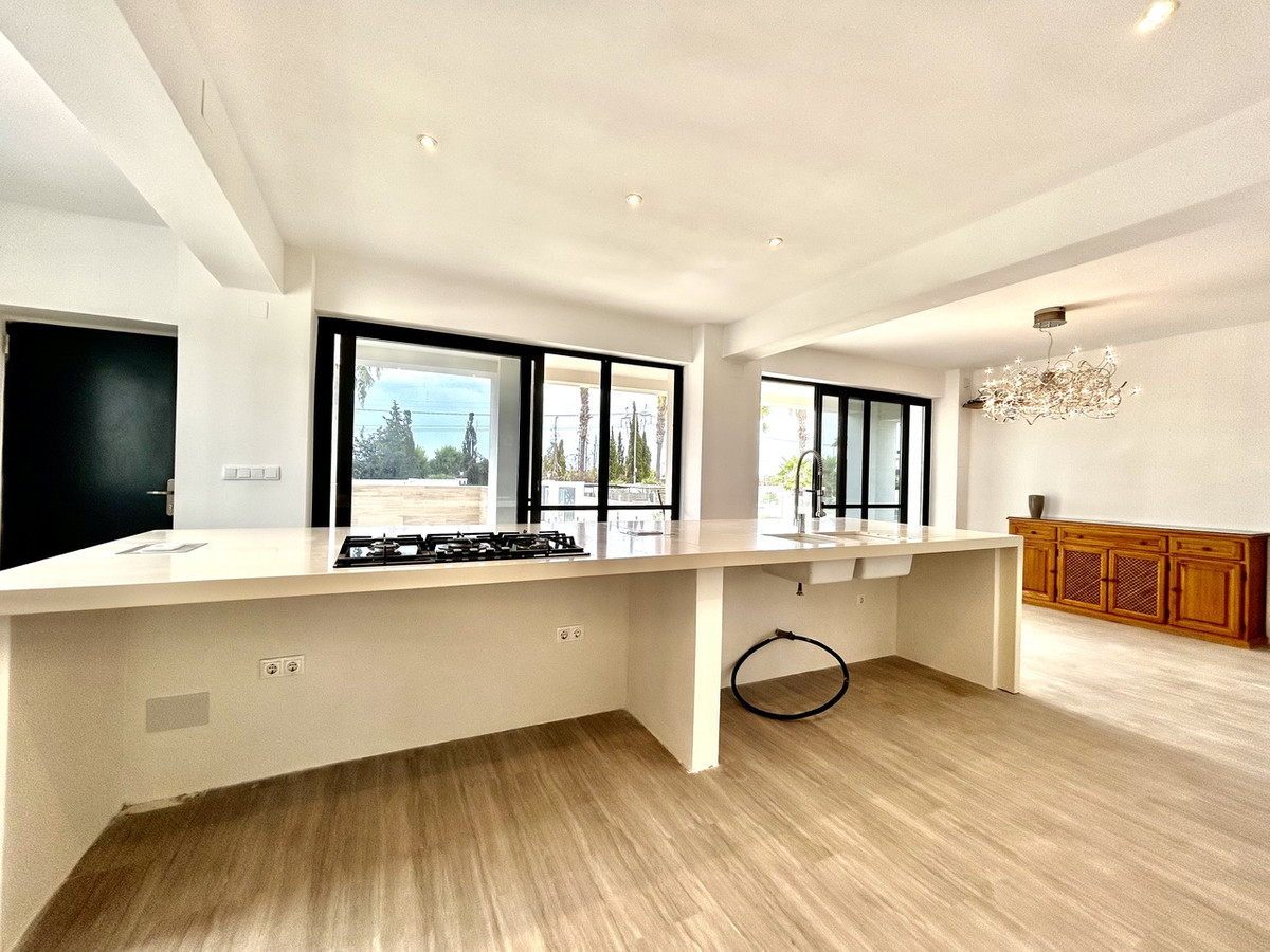 Appartement te koop in Los Montesinos | 8 slaapkamers H5468629