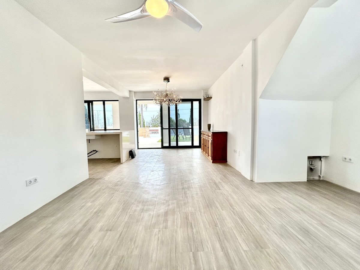 Appartement te koop in Los Montesinos | 8 slaapkamers H5468629