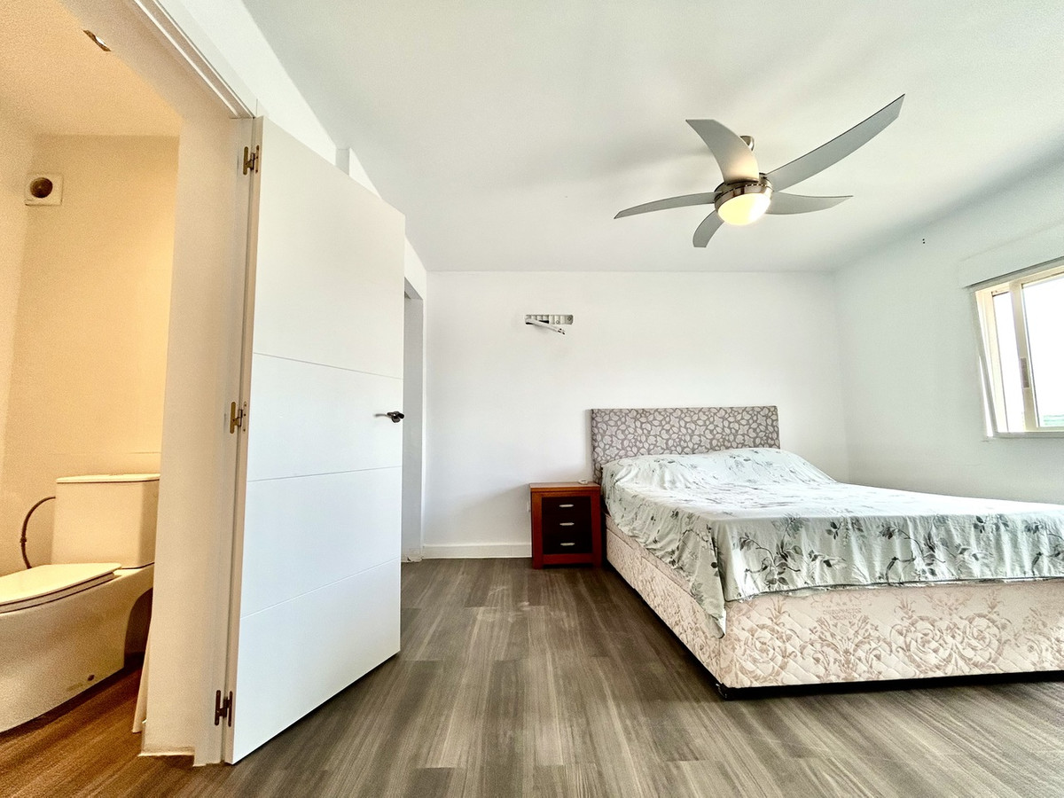 Appartement te koop in Los Montesinos | 8 slaapkamers H5468629