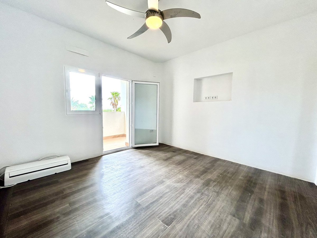 Appartement te koop in Los Montesinos | 8 slaapkamers H5468629
