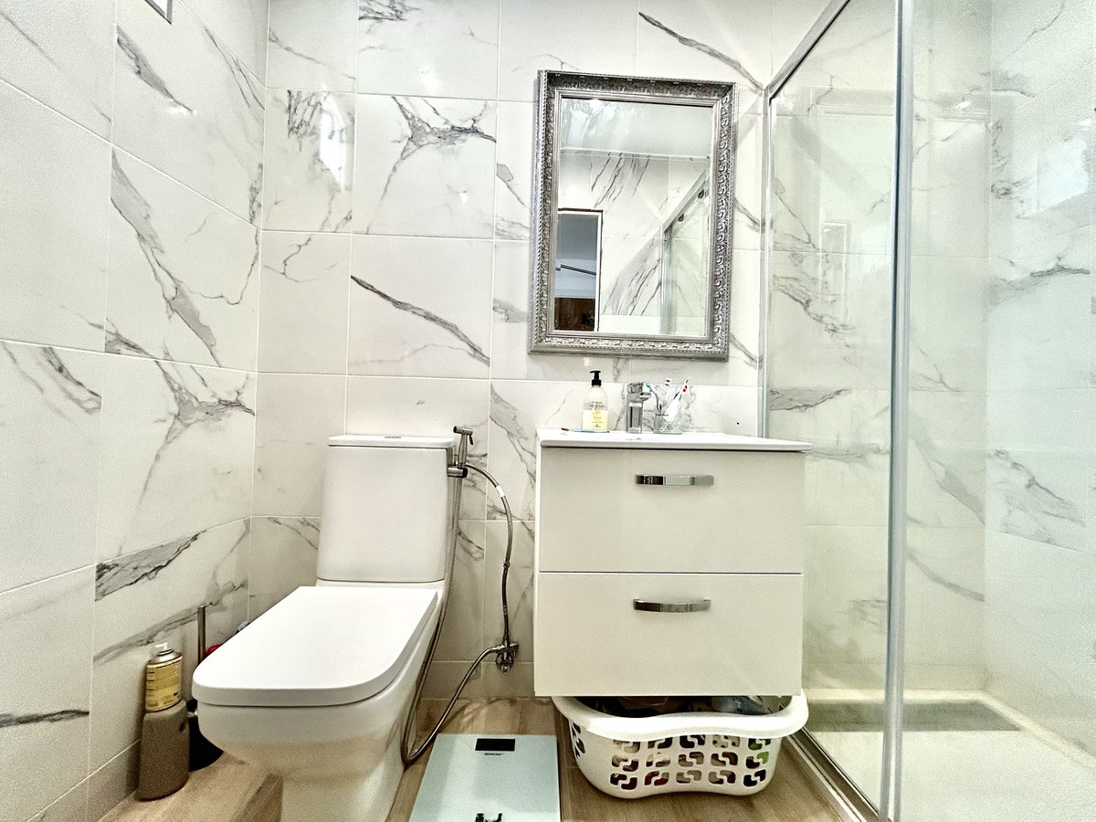 Appartement te koop in Los Montesinos | 8 slaapkamers H5468629