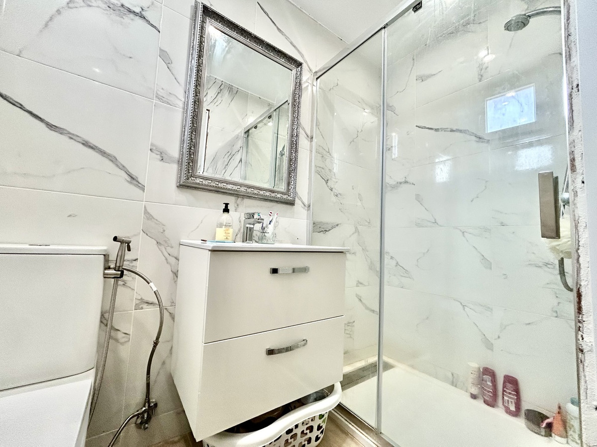 Appartement te koop in Los Montesinos | 8 slaapkamers H5468629