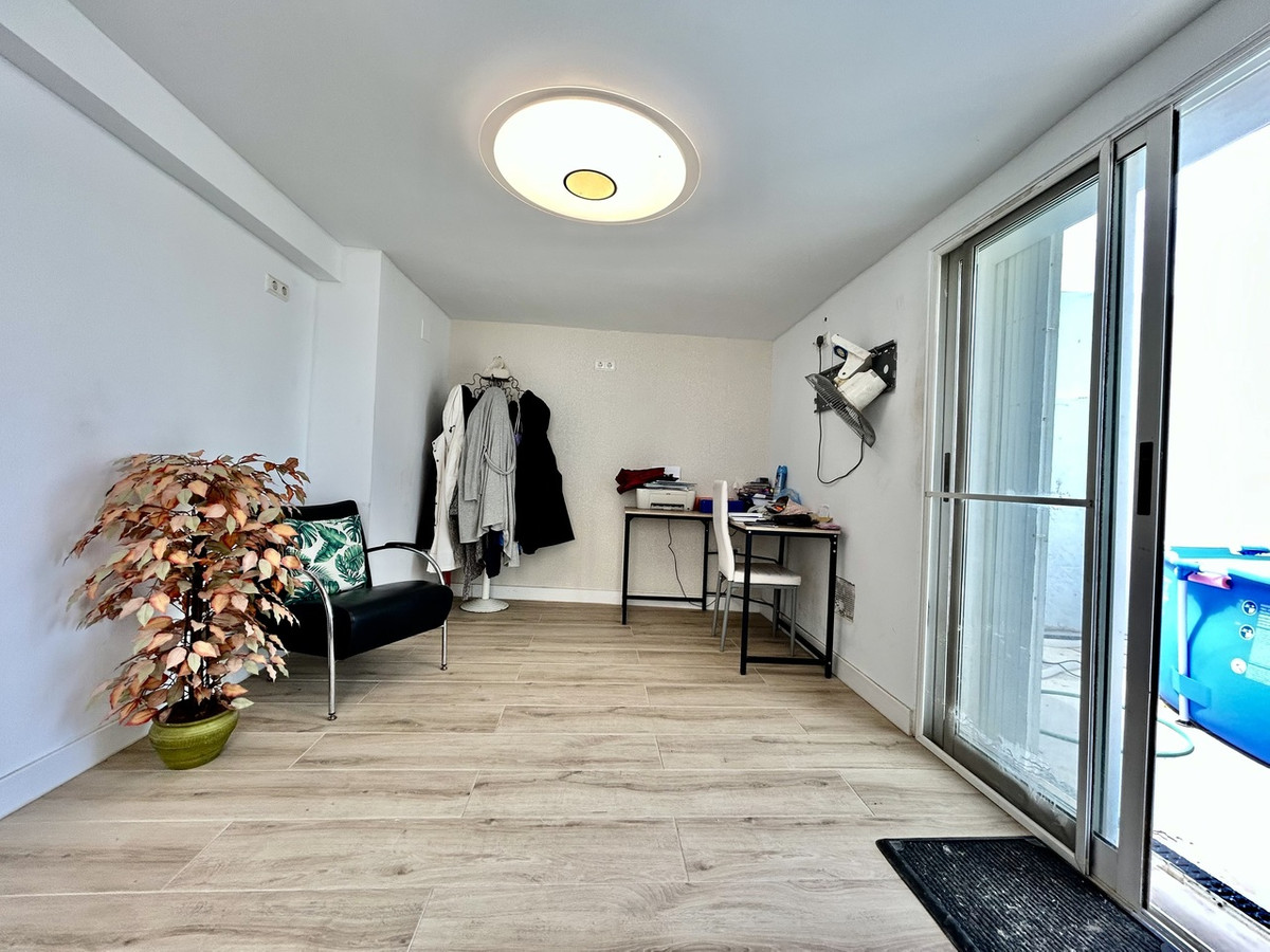 Appartement te koop in Los Montesinos | 8 slaapkamers H5468629