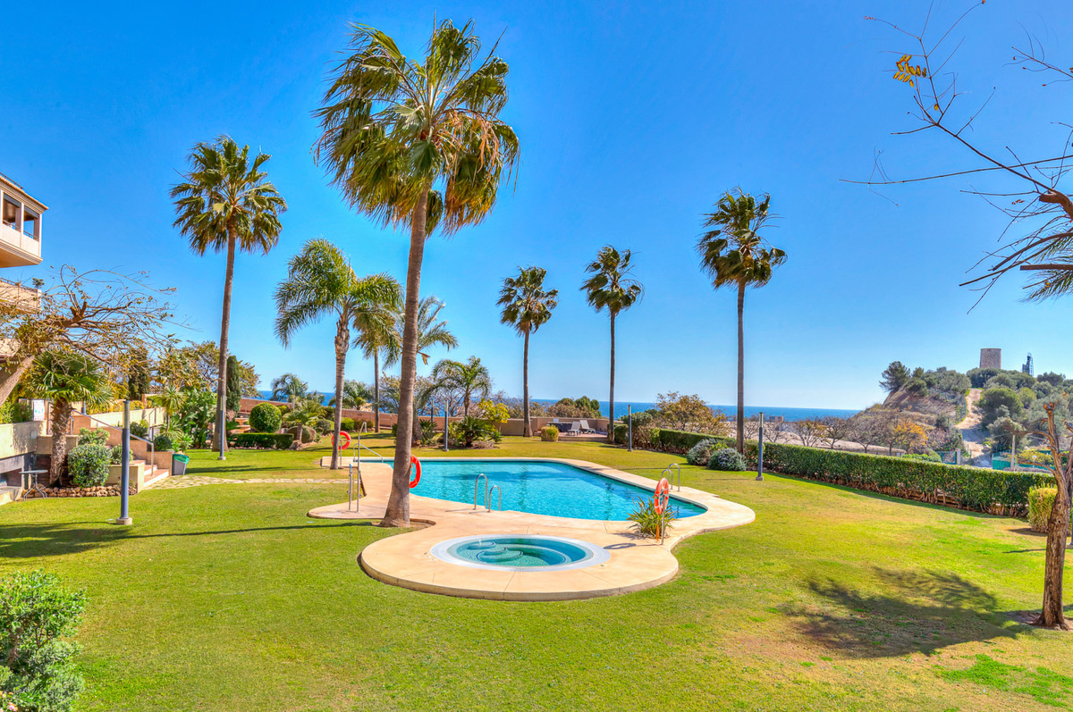 Penthouse Duplex in Los Pacos-15