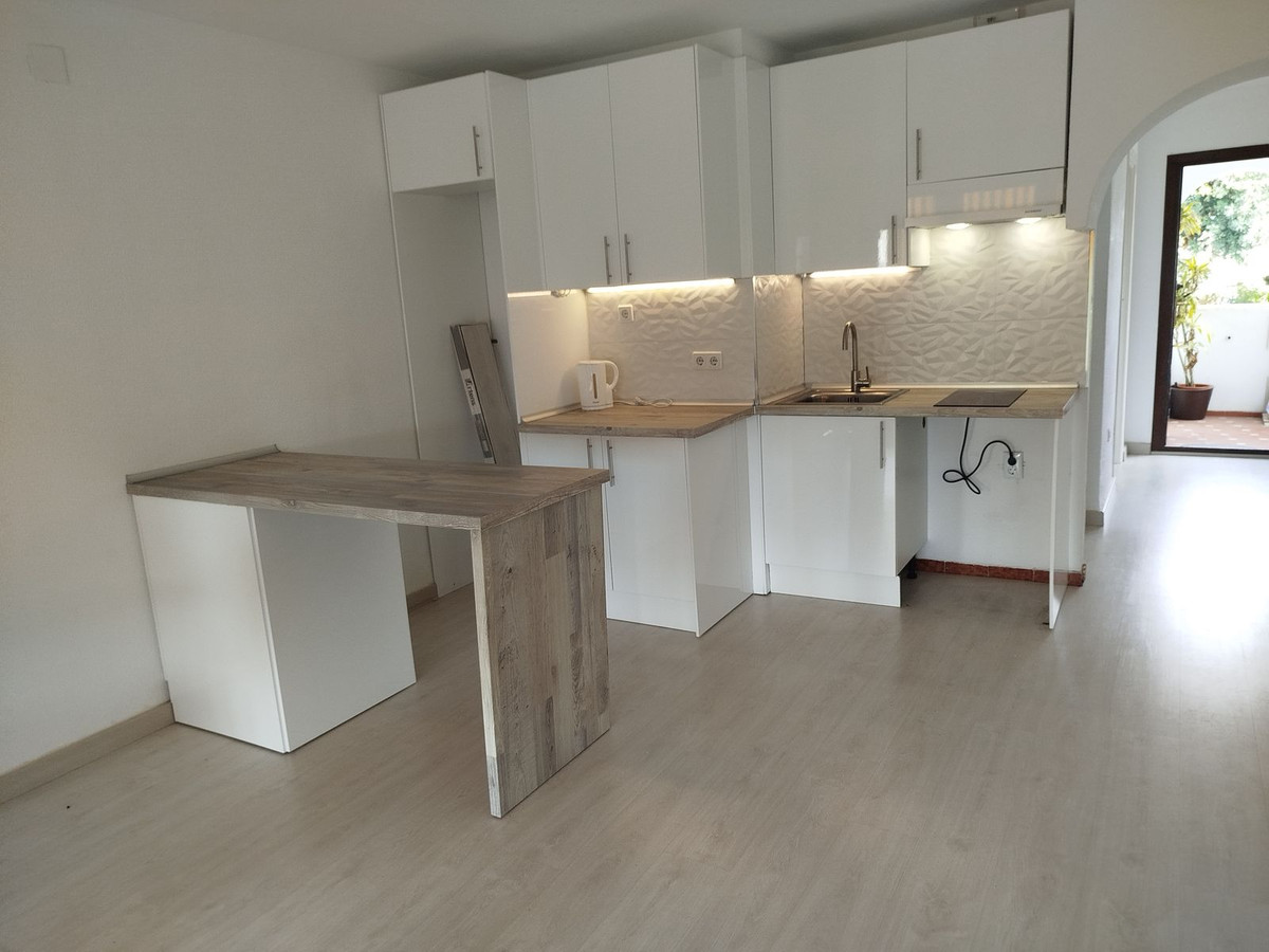 Appartement te koop in Los Pacos | 1 slaapkamers H5236066