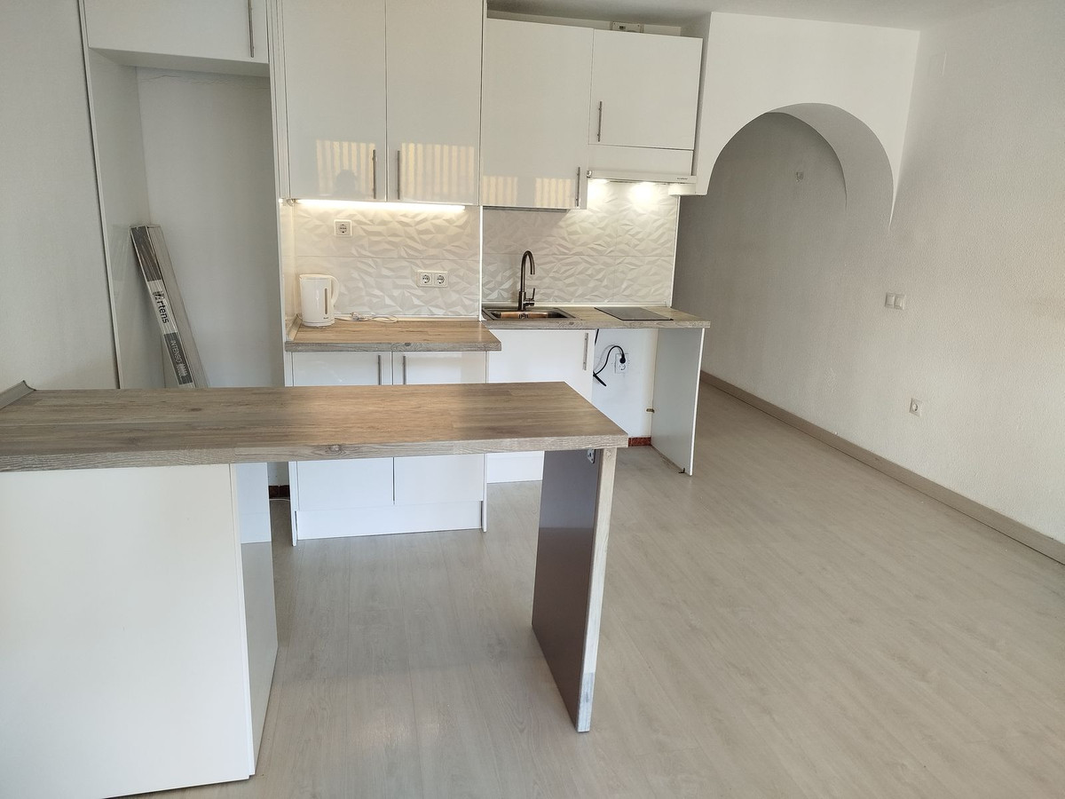 Appartement te koop in Los Pacos | 1 slaapkamers H5236066