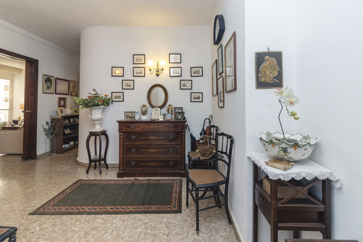 Tussenverdieping Appartement in Malagueta-6
