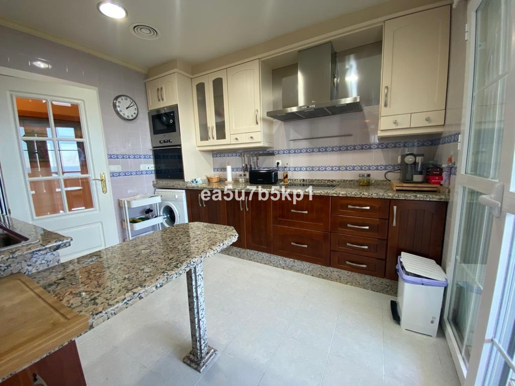 Appartement te koop in Manilva | 3 slaapkamers H4681429