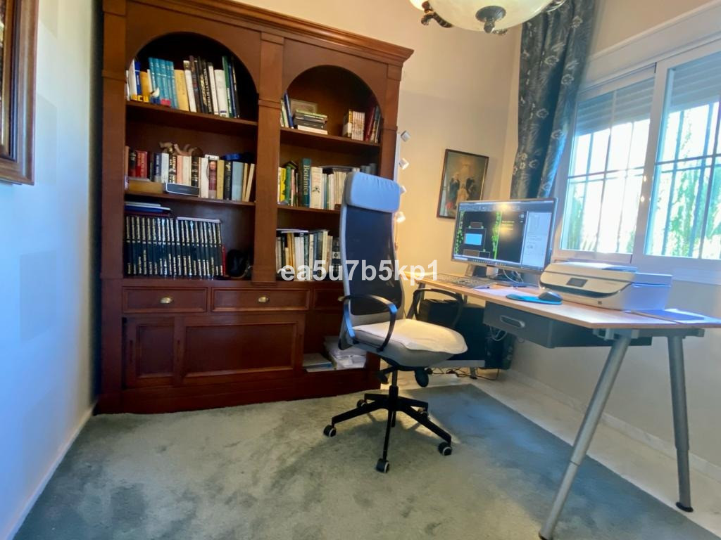 Appartement te koop in Manilva | 3 slaapkamers H4681429