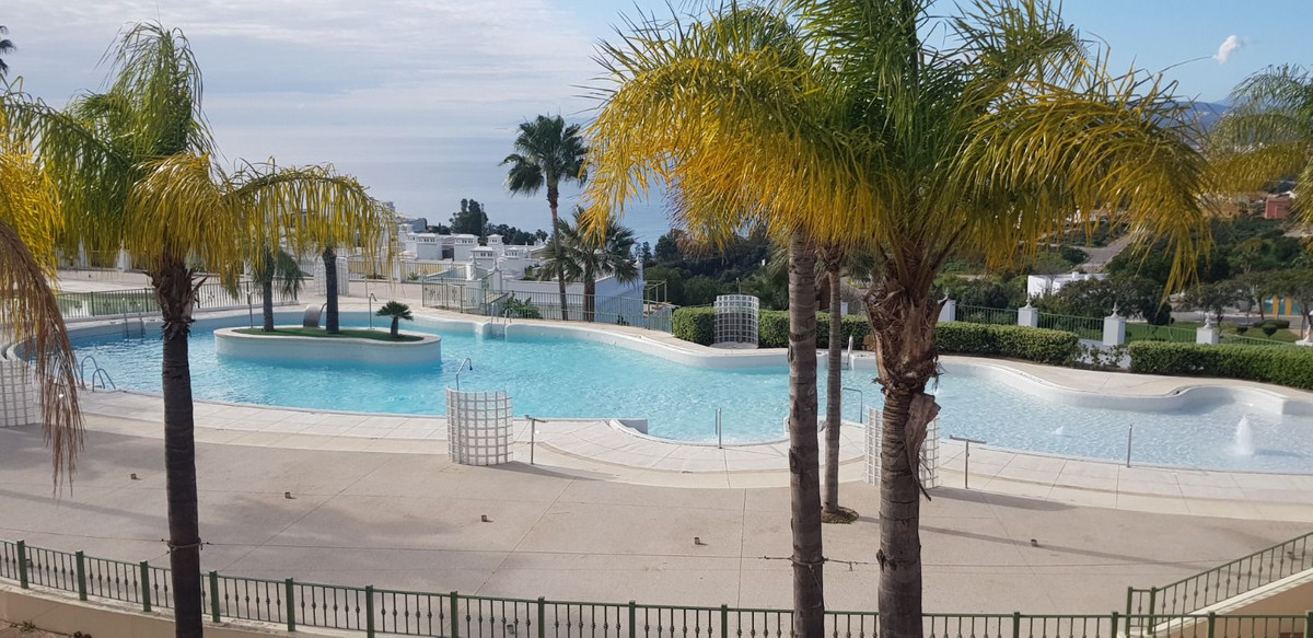 Appartement te koop in Manilva | 2 slaapkamers H5002723