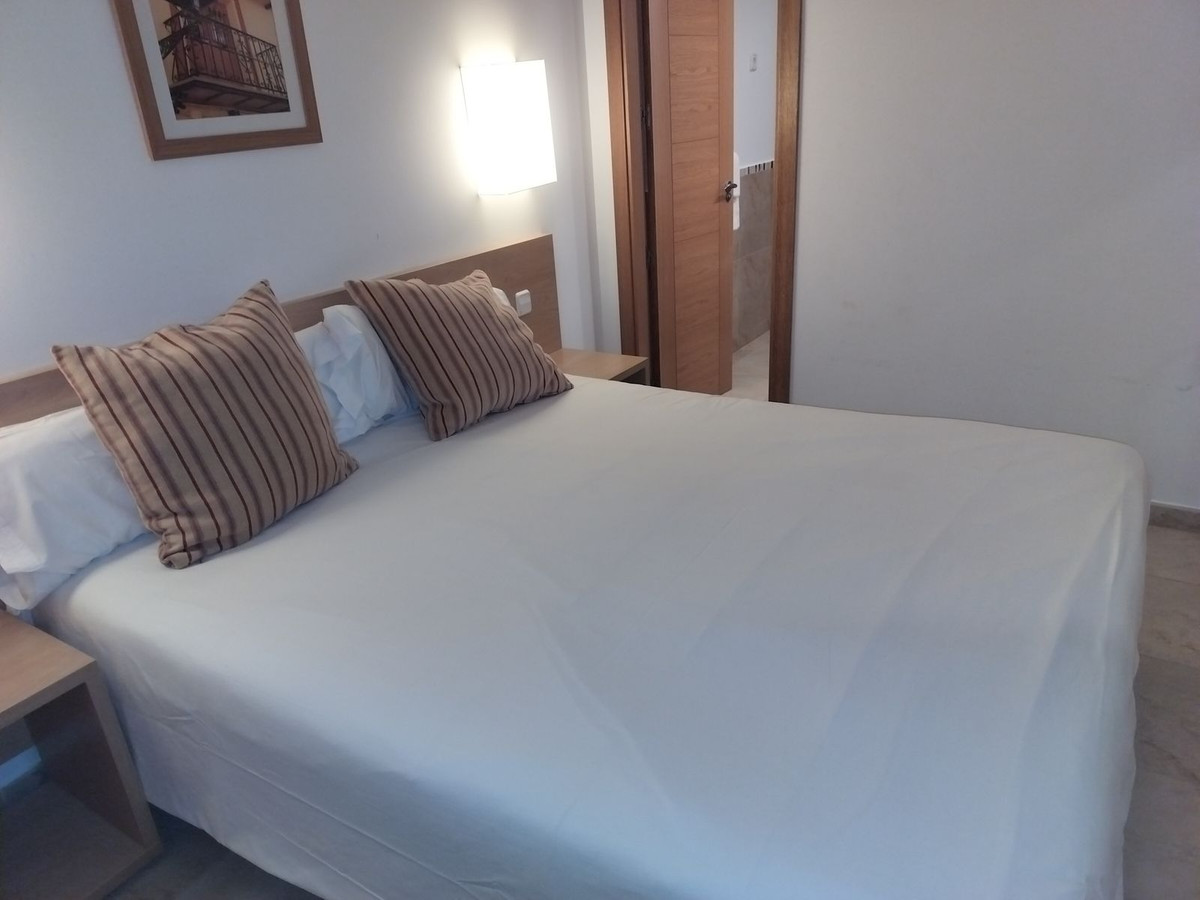 Appartement te koop in Manilva | 2 slaapkamers H5002723